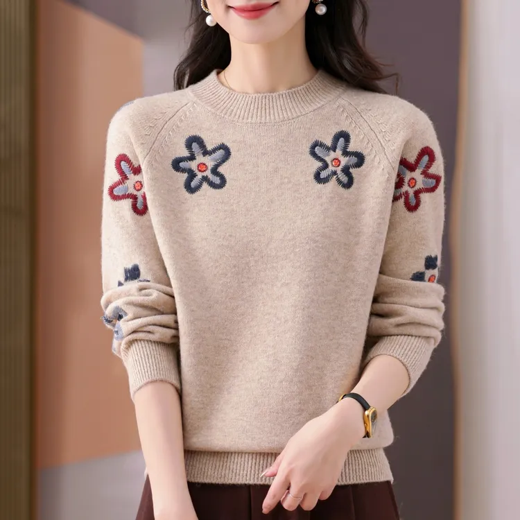 25新款秋冬女士宽松针织短上衣半高领时尚宽松提花女士毛衣女