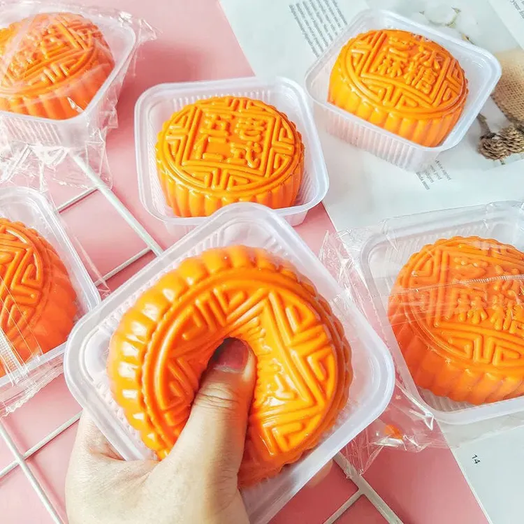 呲牙粘手掌慢回弹乌龟滑板车爆眼龙创意解压玩具仿真捏捏乐摔球