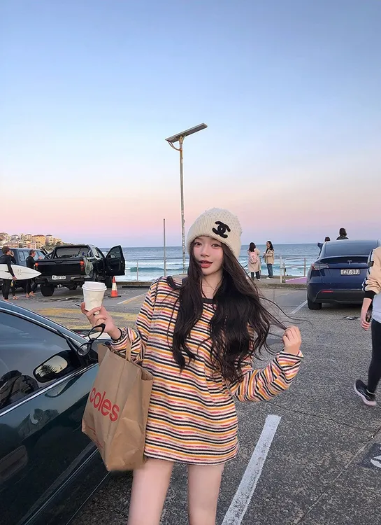 【条纹脑袋】多巴胺彩色条纹长袖t恤女气质韩系圆领休闲百搭上衣
