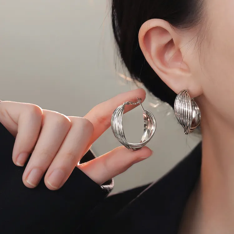 足银耳饰 999银针港风素圈大耳环女时尚个性复古轻奢小众夸张耳圈