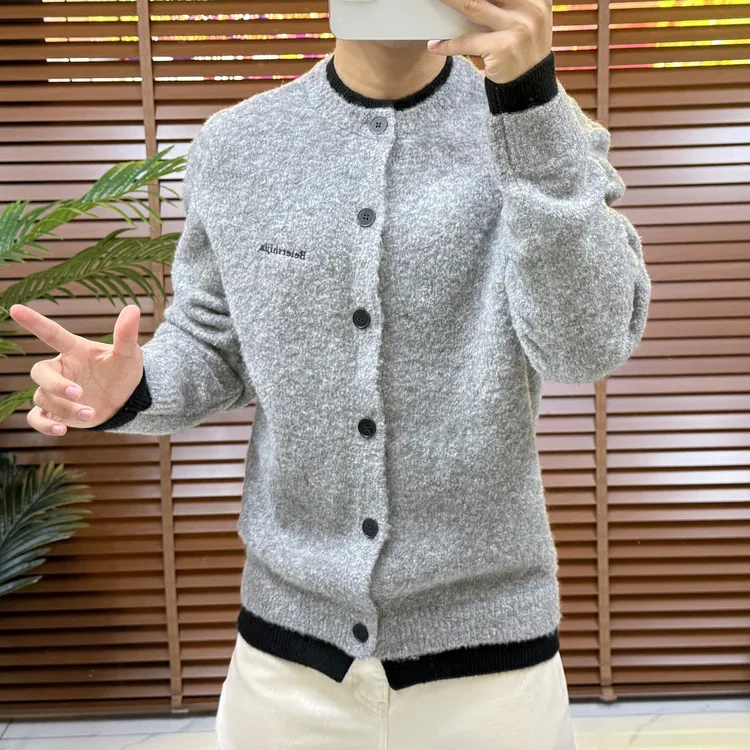 毛衣连帽简约圆领短款男士针织针织衫刺绣轻奢冬季