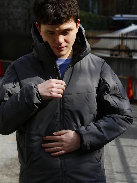 40D尼龙66+EPTFEgen2新雪丽防风透气保暖连帽棉服