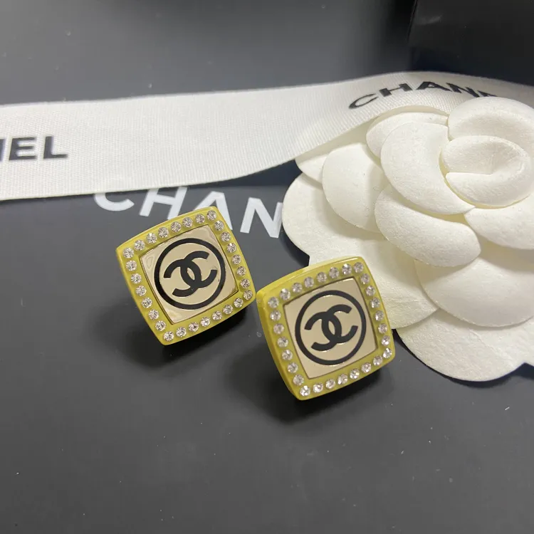 全新未使用 Chanel/香奈儿 经典时尚奶油黄方糖珐琅亚克力耳钉22S