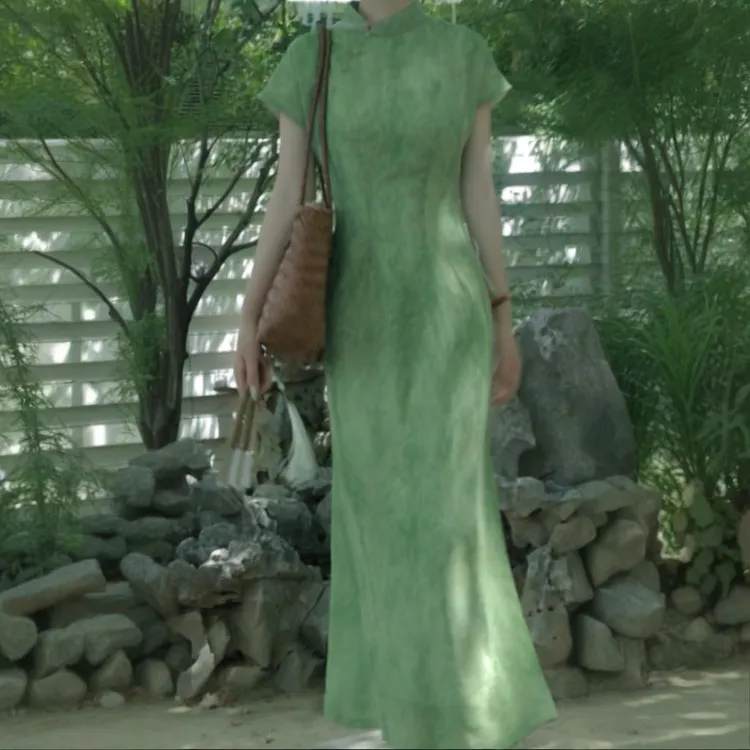 俏娘鱼新中式旗袍裙子女款爆款2025新款中国风素雅绿改良短袖日常