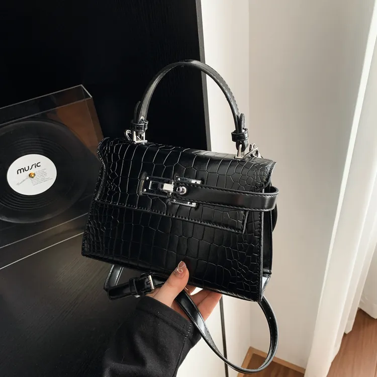 凯莉包女2025新款精致斜挎包小包鳄鱼纹包包高级感迷你百搭手提包
