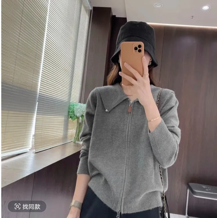 秋冬新韩式减龄女装翻领宽松百搭卡通图案休闲软糯针织衫622