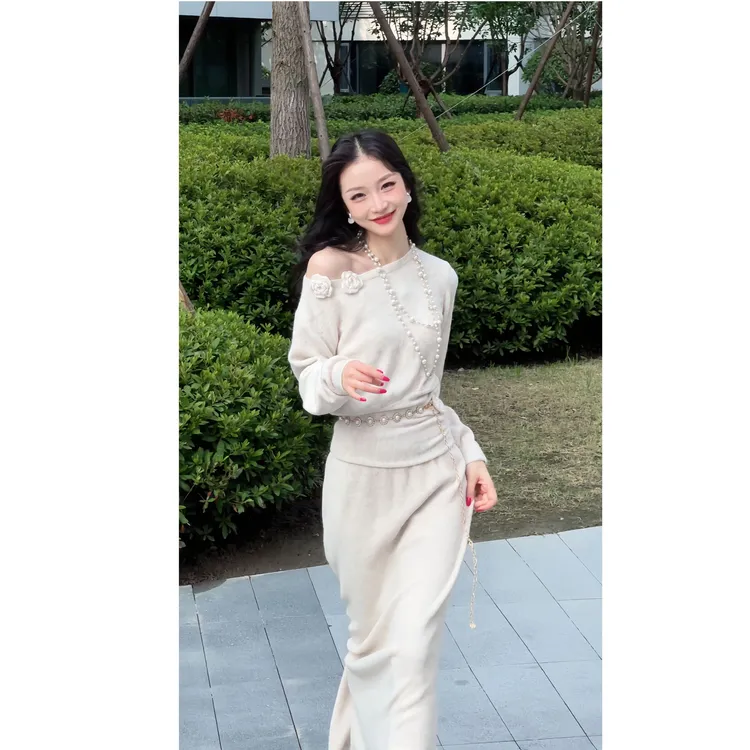 韩系氛围感立体花斜肩毛衣长裙两件套女法式高级感温柔气质套装