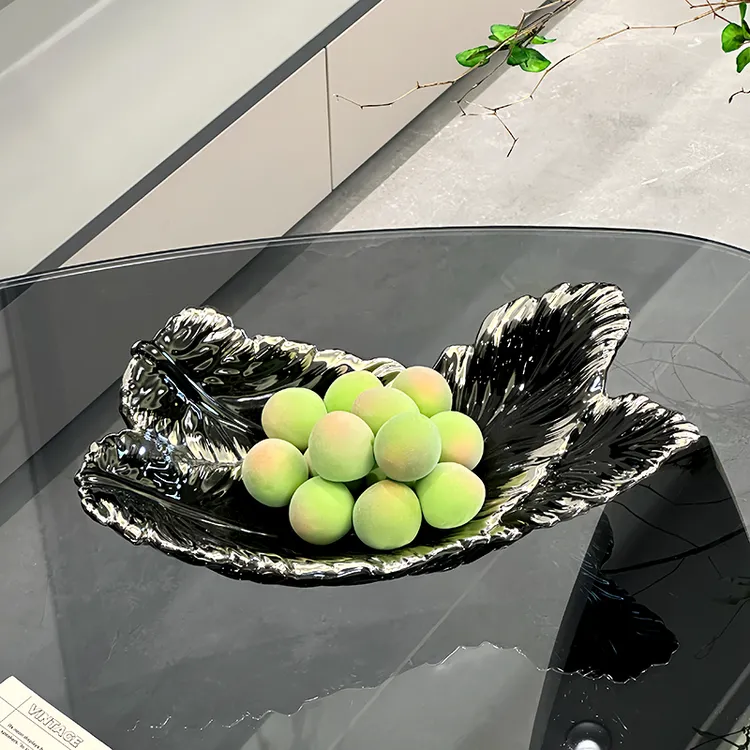 轻奢高档陶瓷羽毛果盘家用北欧客厅卧室水果零食摆放盘装饰摆件