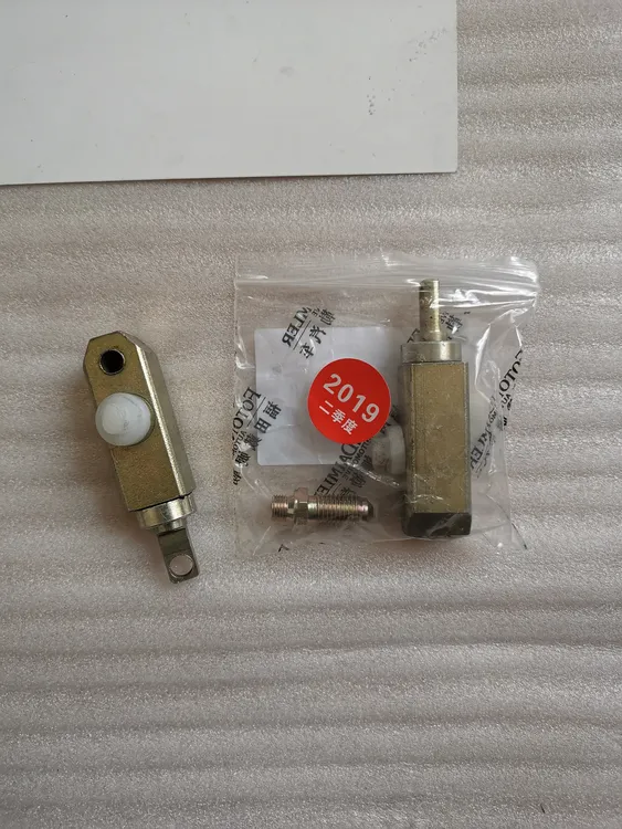 欧曼原厂脱勾油缸换挡伸缩杆