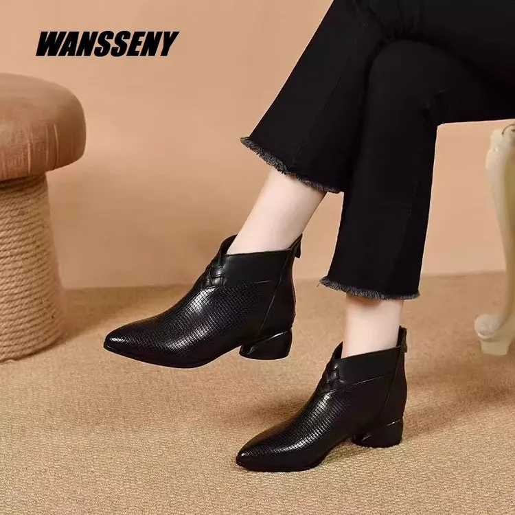 WANSSENY2025年真皮尖头加绒短靴女秋冬新款粗跟软底百搭马丁靴女