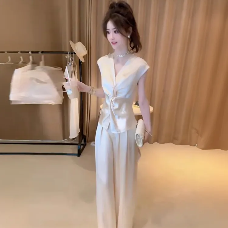 2025超火夏装一整套巨好看独特漂亮气质白色缎面扭结上衣裤子套装