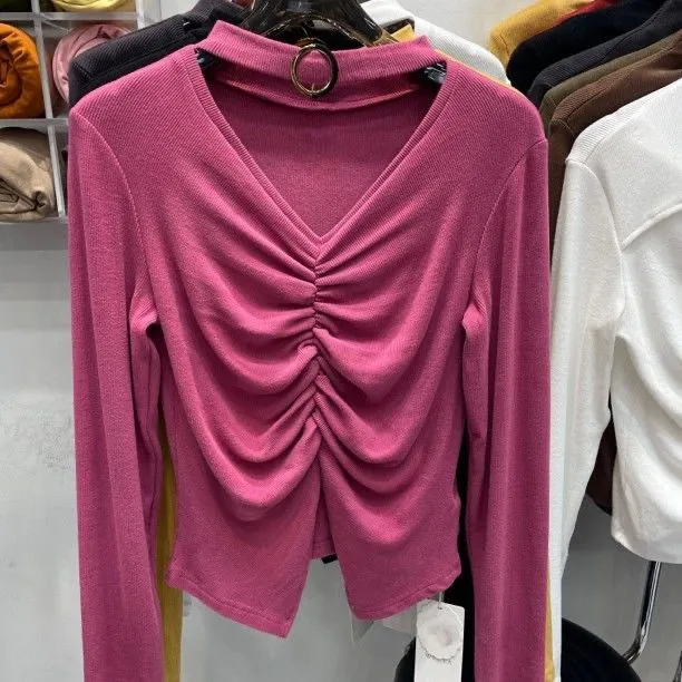 美拉德2025春秋新款V领打底衫长袖T恤女韩版拼接显瘦挂脖外穿上衣