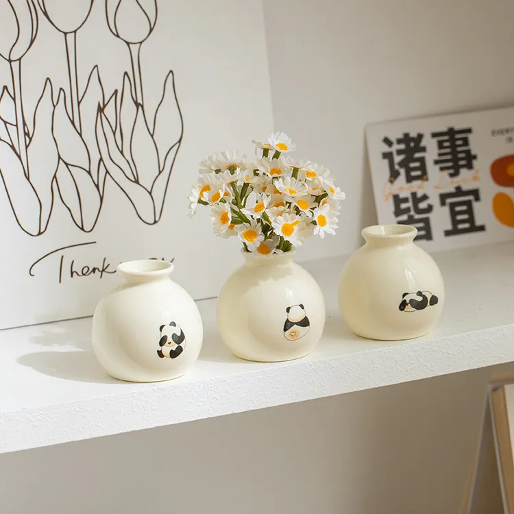 治愈系熊猫小花瓶装饰品办公桌书房女生工位电脑桌仿真花装饰摆件