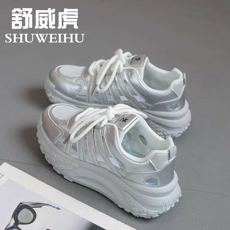夏季新款舒适百搭透气休闲鞋时尚2025镂空网面增高阿甘鞋女女款