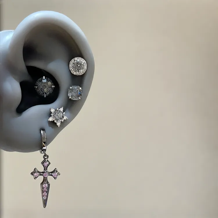钛钢耳饰 神秘十字架RINGRING商店黑色系耳骨钉钛钢养耳耳钉