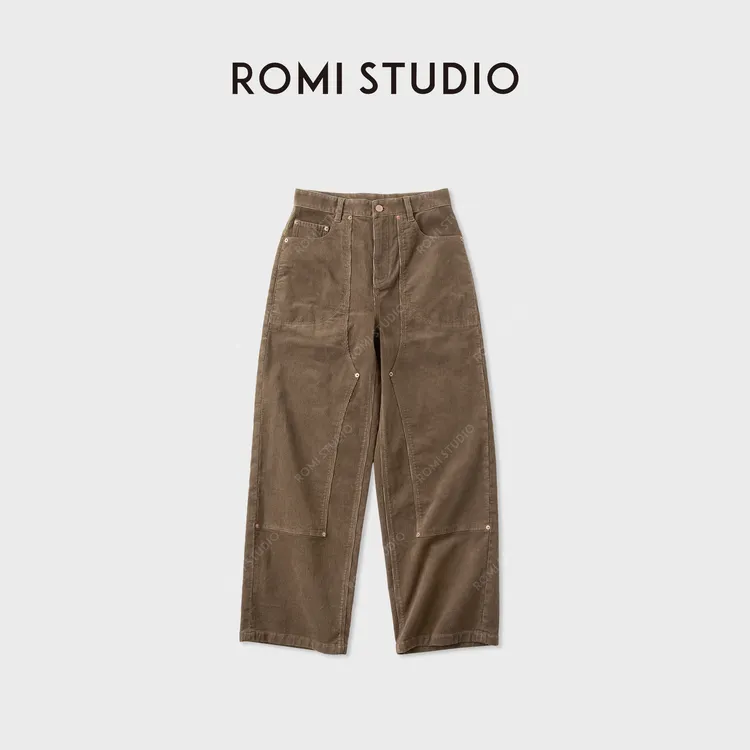 ROMI STUDIO"简练有型"细纹灯芯绒拼缝扣襻阔版直筒裤 RWCAX06154