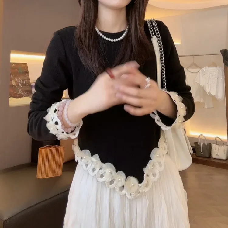 【蒂凡尼】温柔不规则钉珠显瘦打底衫上衣LK2502099