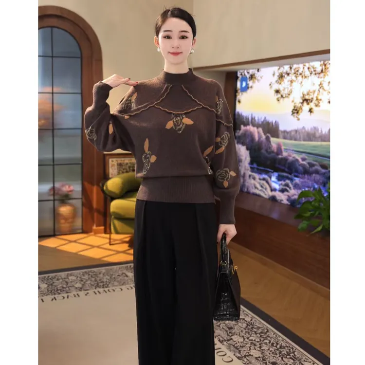 2026秋冬新款【LT-1268JR】含绵羊毛时尚提花立领棕色长袖针织毛衣