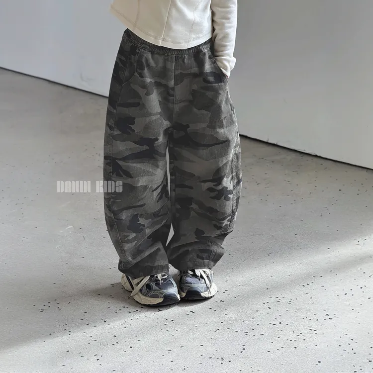 嗒囜【小森林探险家来咯】水洗棉透气抗造 迷彩做旧 儿童弯刀休闲裤