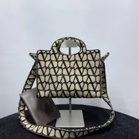 胖虎熙少/华伦天奴/95新/公价0/箱包/两用包/31B2504250127