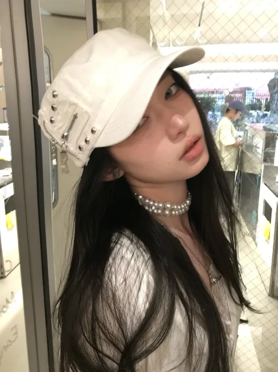 秋冬新款街头金属铆钉平顶帽小众Y2K亚比帽辣妹水洗做旧鸭舌帽女