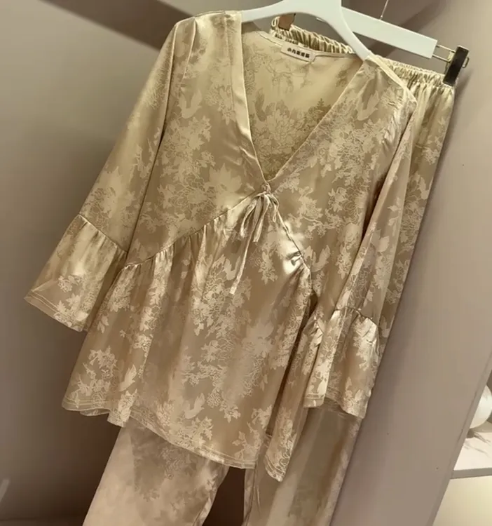 轻奢复古风V领长袖裤子家居服两件套【实物微色差】
