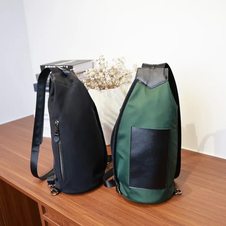 2025新款原创女包户外运动多用单肩斜挎包旅行包休闲时尚包包