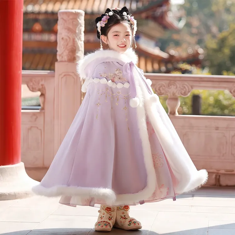 女民族中国风2025冬季汉服女童古装拜年服秋冬女孩