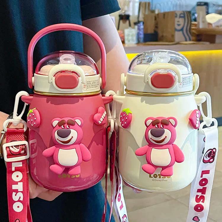 草莓熊保温杯卡通公仔吸管杯学生便捷饮水杯大容量高颜值小肚杯子
