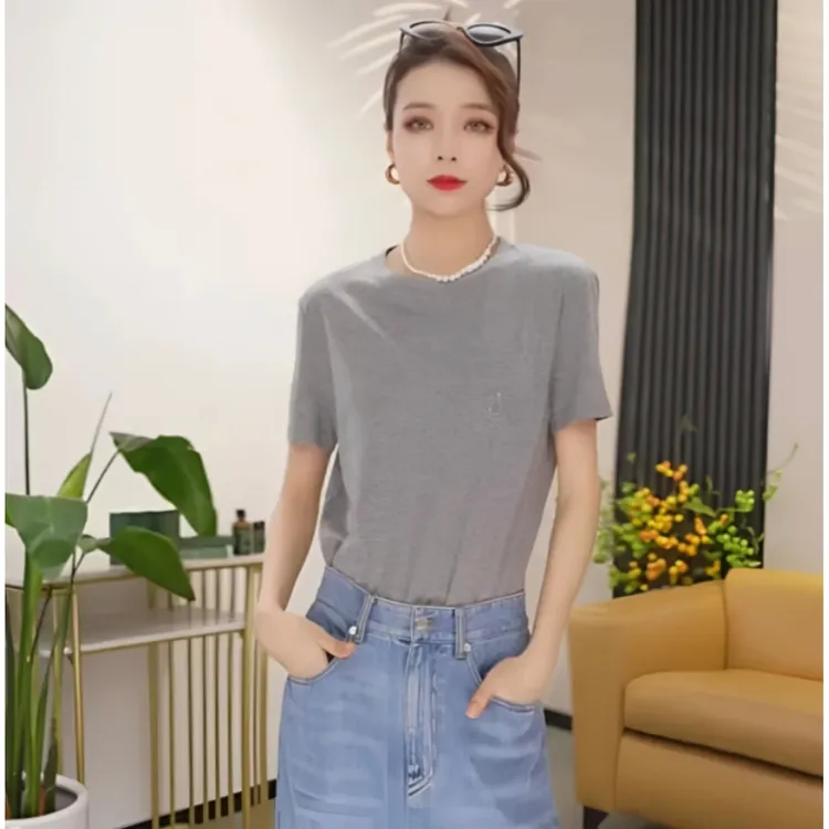阿玛施AMASS春夏新款时尚舒适清凉感休闲百搭圆领短袖t恤女530061