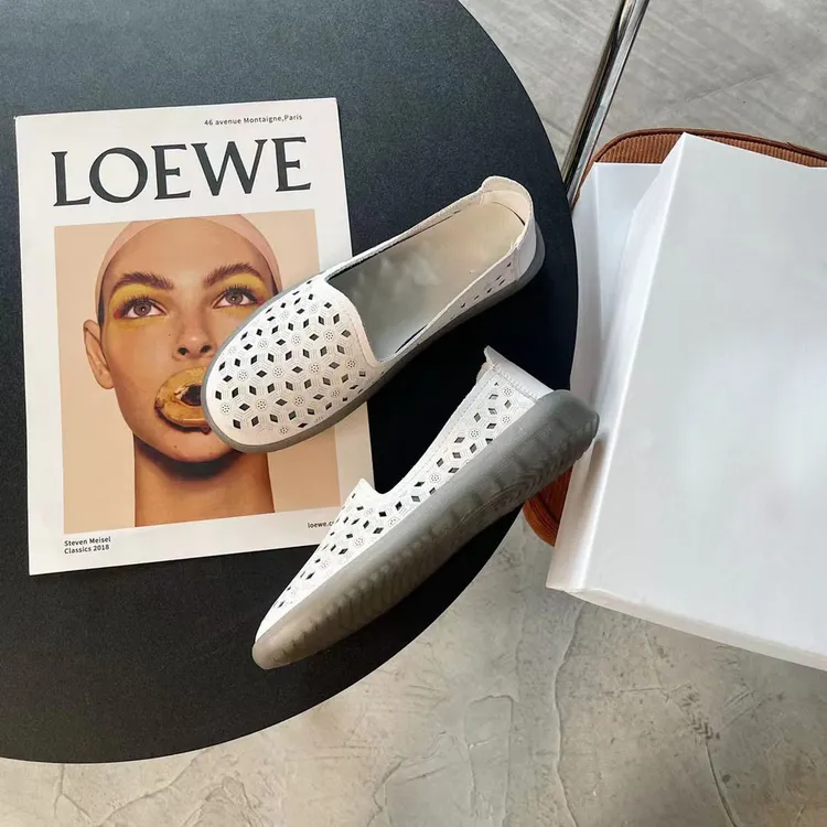 新疆包邮新款全牛皮镂空妈妈鞋