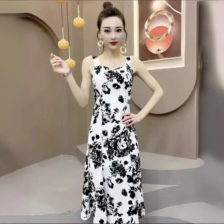 欧货网红抖音高端同款连衣裙女春季新款性感醋酸高级感吊带裙长裙