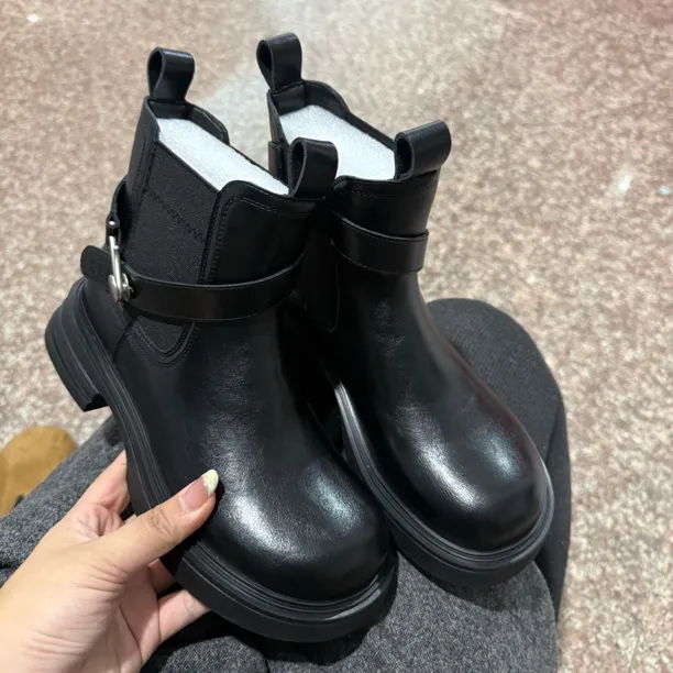 君君高货短靴跟高3厘米GFR2813