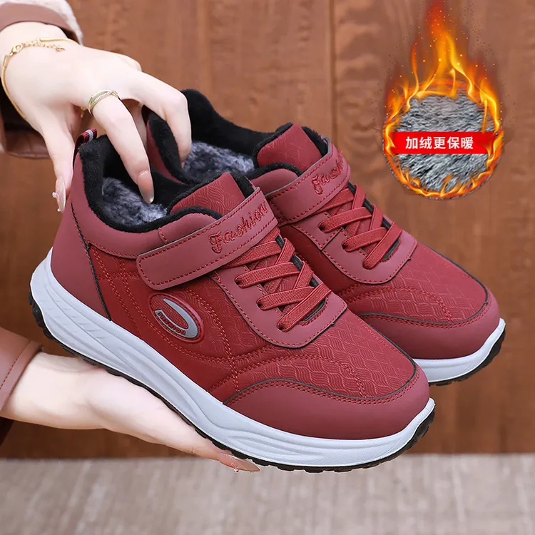 冬季新款健步鞋加绒女鞋防滑加厚保暖耐磨妈妈休闲运动棉鞋雪地靴