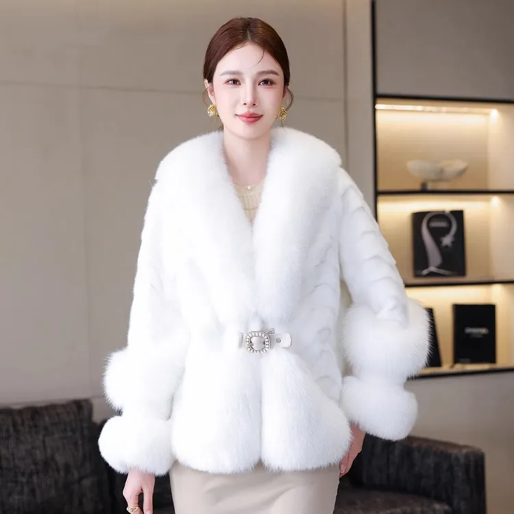 2025冬季新款海宁水貂毛皮草女短款拼貂皮大衣狐狸毛领高端正品
