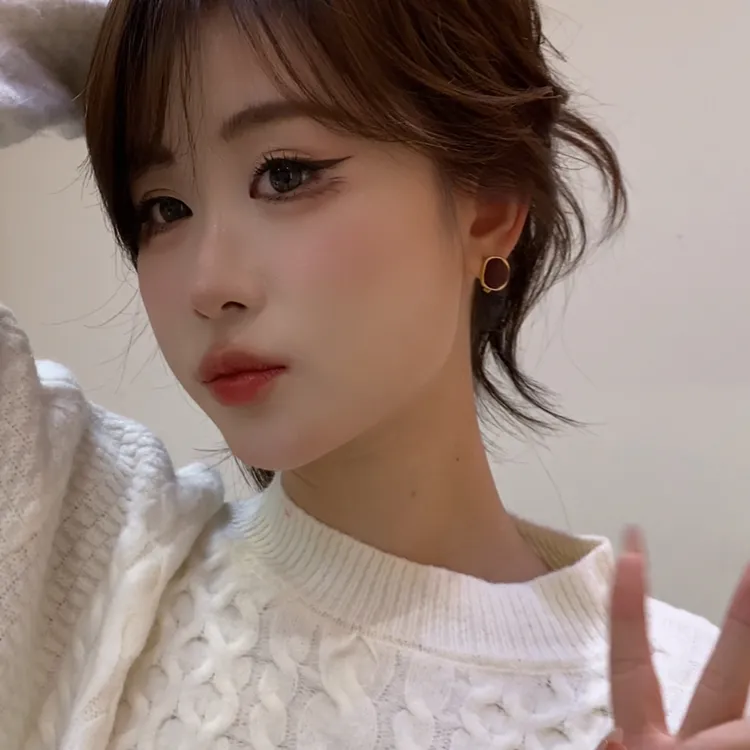 铜合金耳饰 法式红色女日韩金色耳环秋冬耳饰耳圈时尚复古欧美