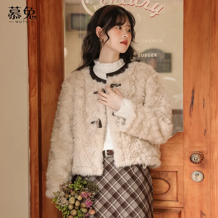 慕兔法式小香风仿羊羔毛外套女2025冬季新款圆领宽松皮毛一体上衣
