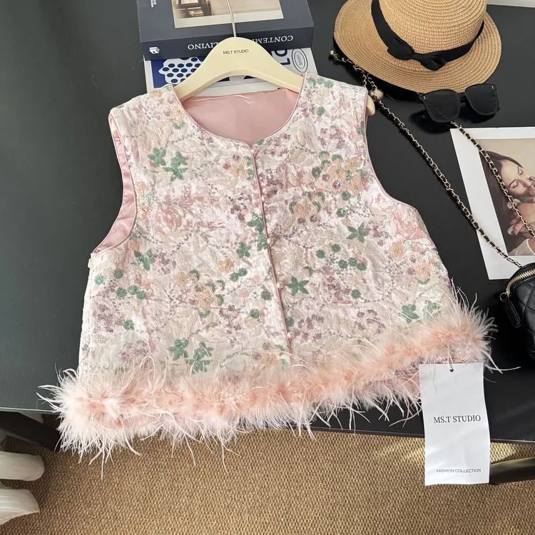新中式国风马甲鸵鸟毛马夹2025秋冬新款重工亮片刺绣坎肩背心外搭