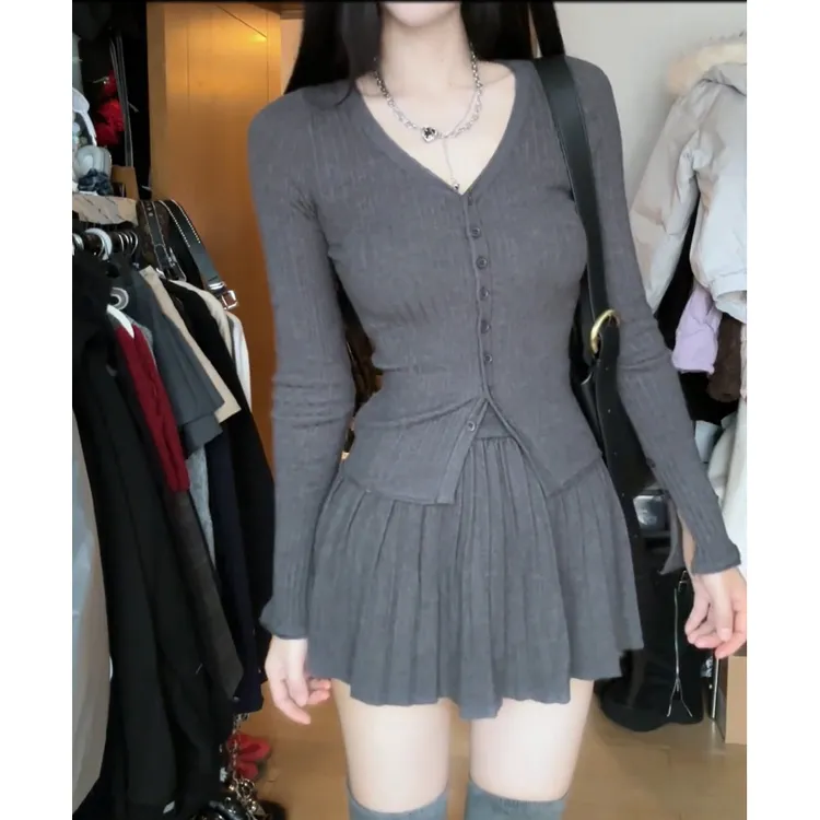 秋装女款爆款2025新款灰色毛衣针织衫女套装半身裙两件套秋季穿搭