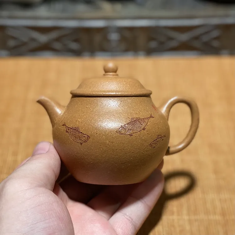 宜兴紫砂壶鱼乐壶精工原矿黄金段150c手工刻绘正宗紫砂泡茶壶