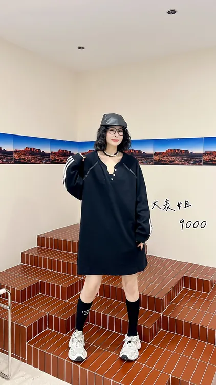 9000大码女装INS风圆领长袖宽松型中长款T恤百搭黑色设计师套头