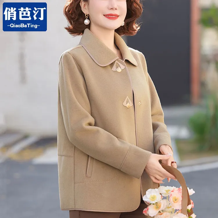 气质妈妈春秋装短款毛呢外套女新款中老年40到50时尚宽松呢子上衣