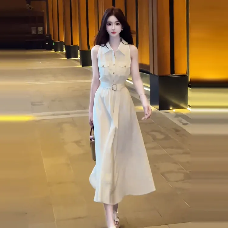 白色高级感无袖背心连衣裙子女装夏季2025新款法式气质御姐风长裙