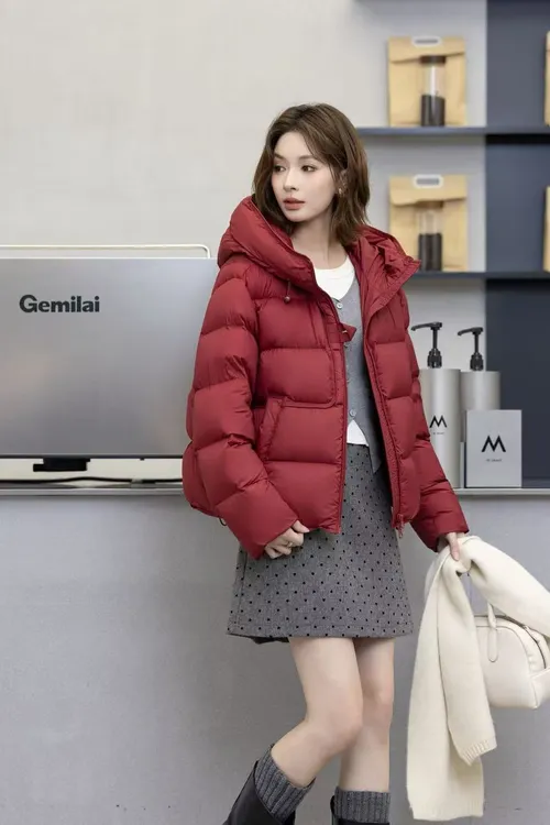 2025新款连帽羽绒服