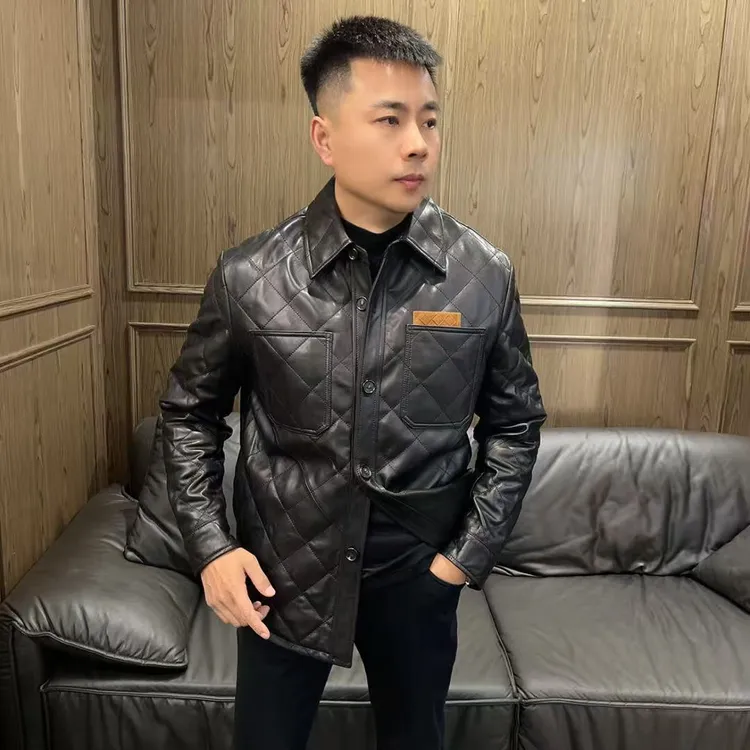 25秋冬50299男士商务休闲高品质机车压格翻领中长款绵羊皮皮衣