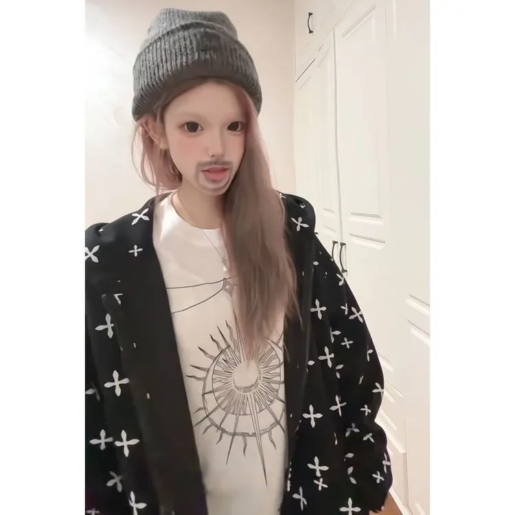 挖到宝藏早秋外套~韩式甜酷十字满印连帽卫衣宽松休闲百搭情侣款