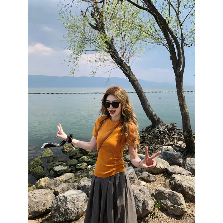 2025春夏新款简约通勤风气质百搭半高领T恤上衣高腰百搭休闲长裙