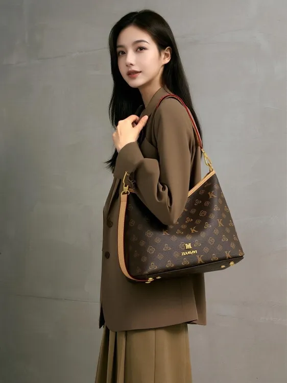 2025秋冬新款腋下单肩包气质超软皮女包斜挎妈妈包时尚通勤包