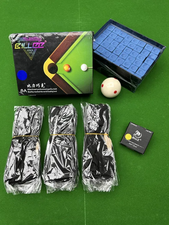 球房比力巧克144粒＋50粒牛皮皮头+国产16A母球送30只台球专用手套
