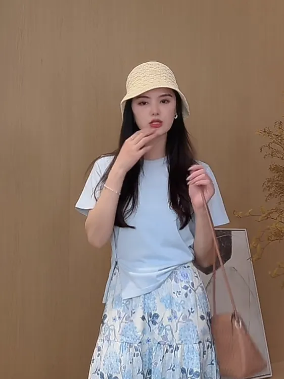 "斜扣t"女短袖气质夏季小众设计感